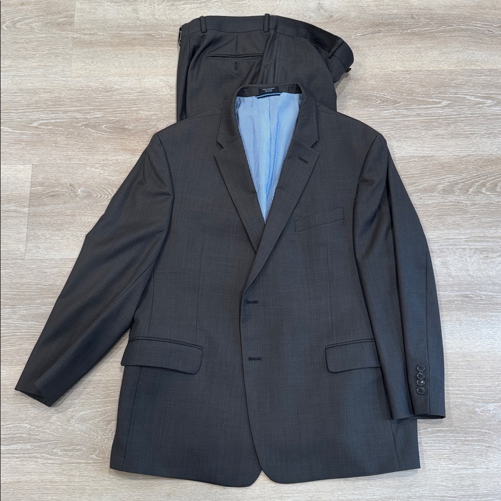 Tommy Hilfiger Brown Suit